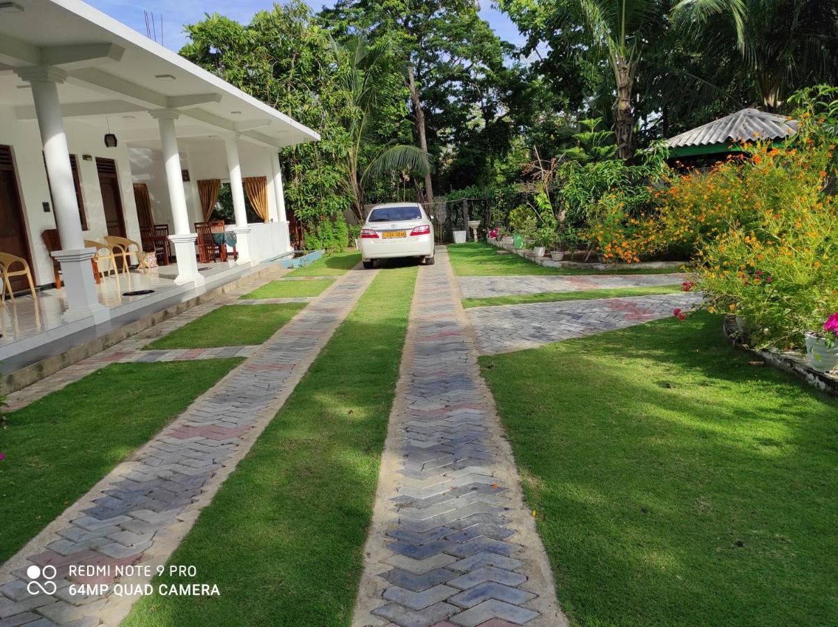 Geethani Tourist Home Polonnaruwa Zewnętrze zdjęcie