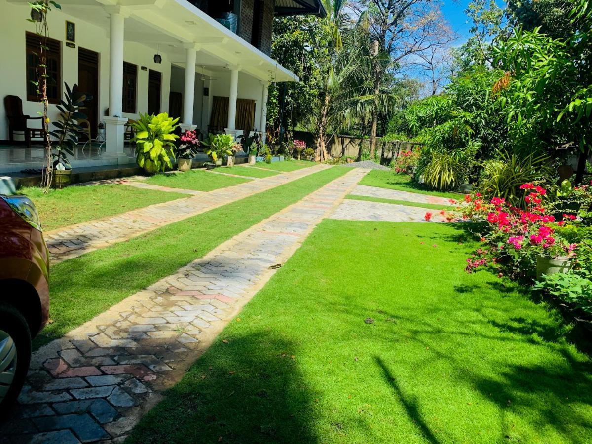 Geethani Tourist Home Polonnaruwa Zewnętrze zdjęcie
